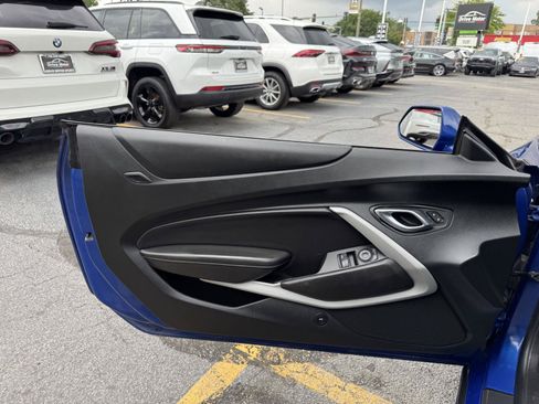 Used 2019 Chevrolet Camaro LT RWD image 18