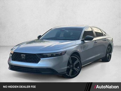 Used 2023 Honda Accord Sport image 1
