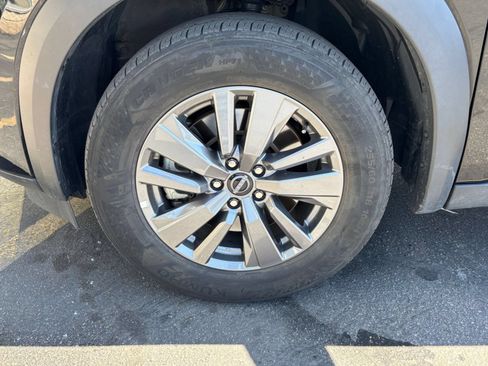 Used 2025 Nissan Pathfinder SV AWD/4WD image 33