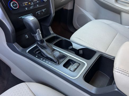 Used 2017 Ford Escape SE w/ Equipment Group 201A image 23