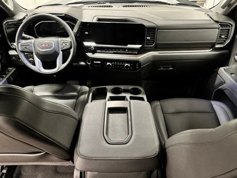 Used 2026 GMC Sierra 1500 SLT AWD/4WD image 11