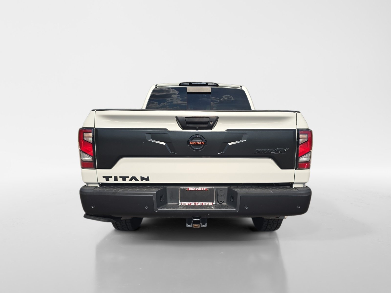 Certified 2021 Nissan Titan PRO-4X w/ Pro-4x Convenience Package AWD/4WD image 4
