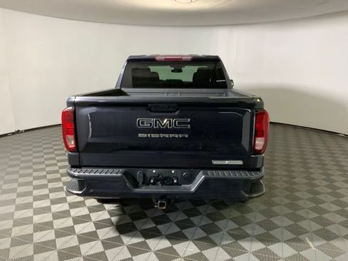 Used 2023 GMC Sierra 1500 Elevation w/ LPO, Elevation Black Package AWD/4WD image 8
