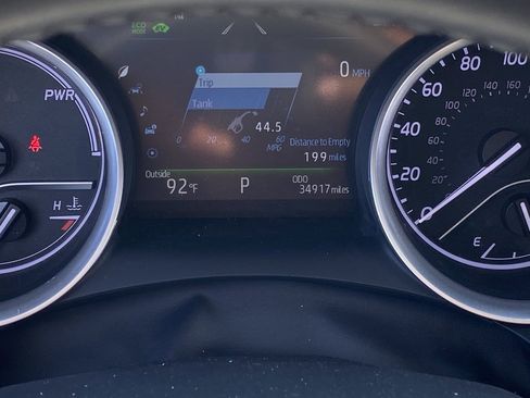 Used 2024 Toyota Camry XLE w/ Cold Weather Package image 9