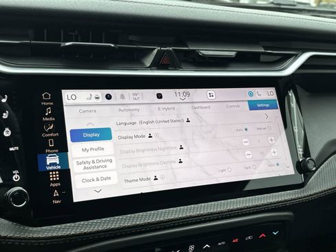 New 2026 Jeep Cherokee Overland image 18