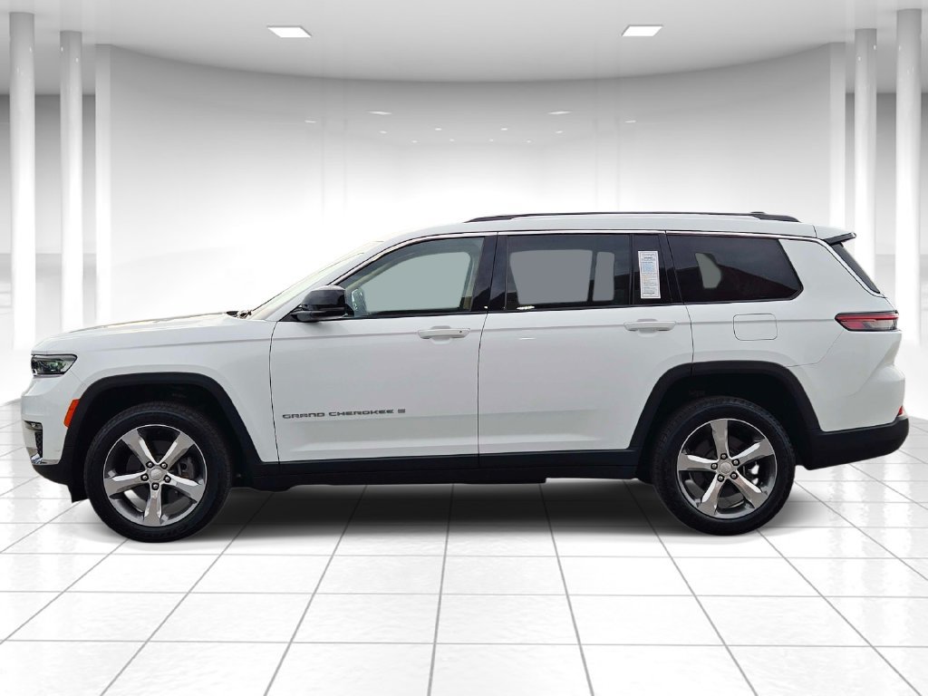 Used 2022 Jeep Grand Cherokee L Limited AWD/4WD image 6