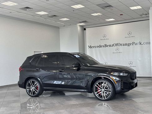 Used 2025 BMW X5 M60i w/ Climate Comfort Package AWD/4WD image 2