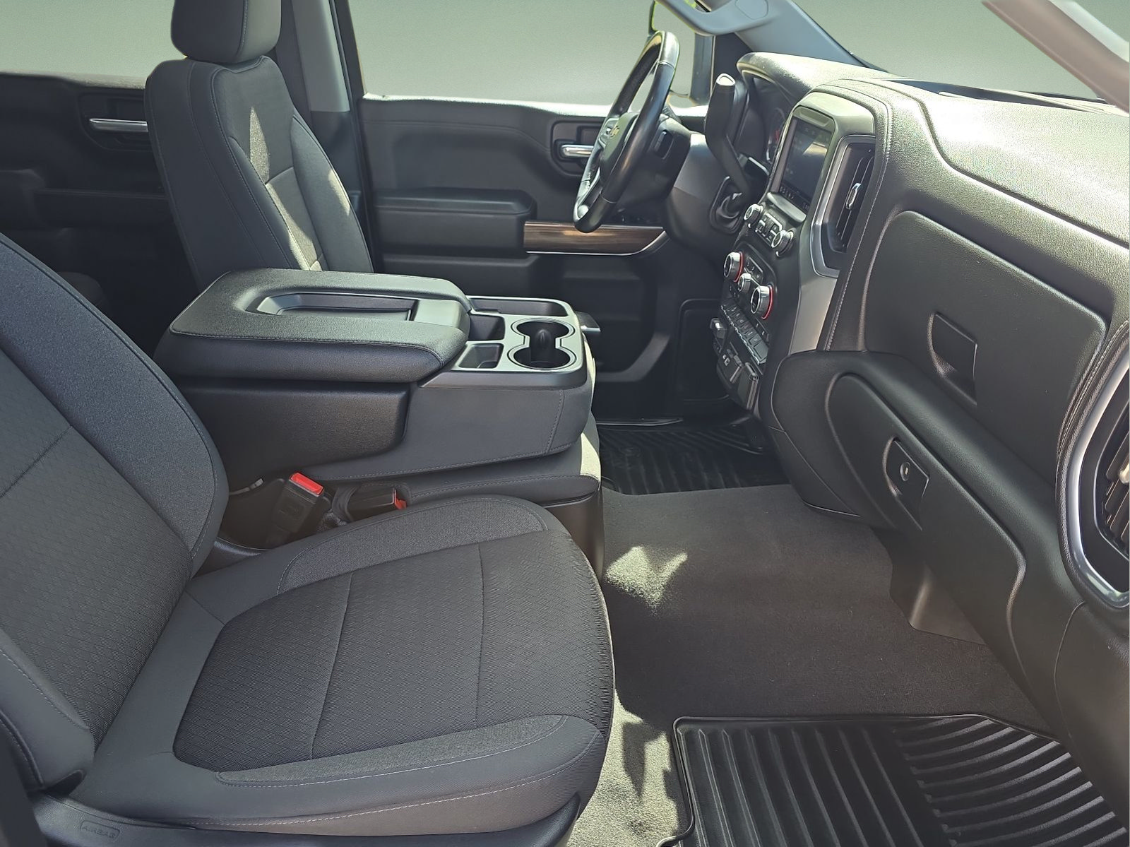 Used 2020 Chevrolet Silverado 1500 LT w/ True North Edition AWD/4WD image 16