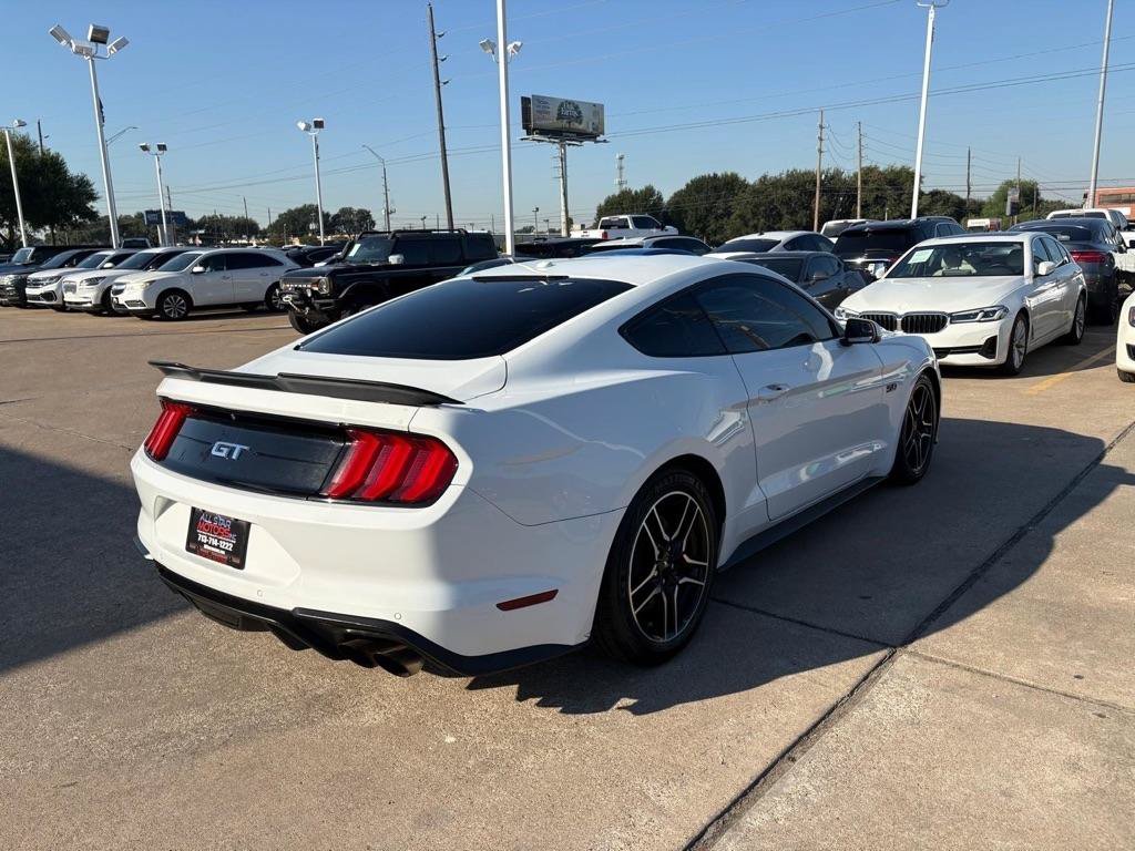 Used 2018 Ford Mustang GT Premium RWD image 4