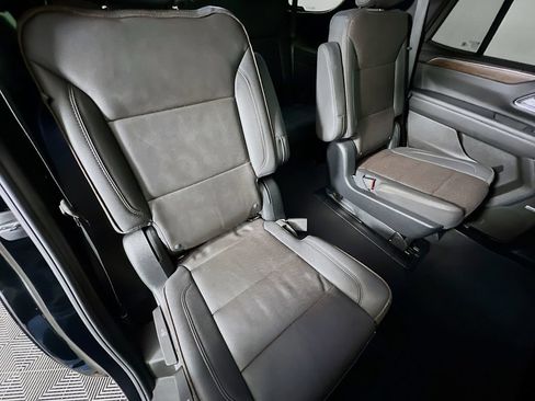 Used 2023 Chevrolet Tahoe High Country AWD/4WD image 29