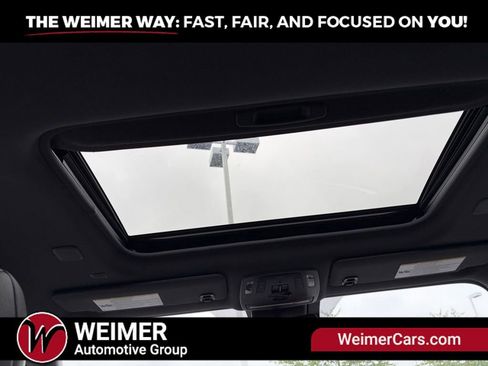 Used 2021 Toyota Sienna Platinum AWD/4WD image 14