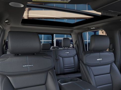 New 2026 Ford F450 Platinum w/ FX4 Off-Road Package image 22
