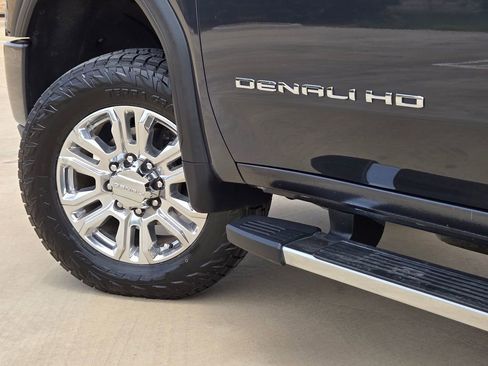 Used 2021 GMC Sierra 2500 Denali w/ Denali Ultimate Package AWD/4WD image 32