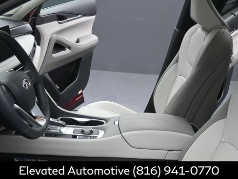 Certified 2026 INFINITI QX60 Luxe w/ Cargo Package AWD/4WD image 18
