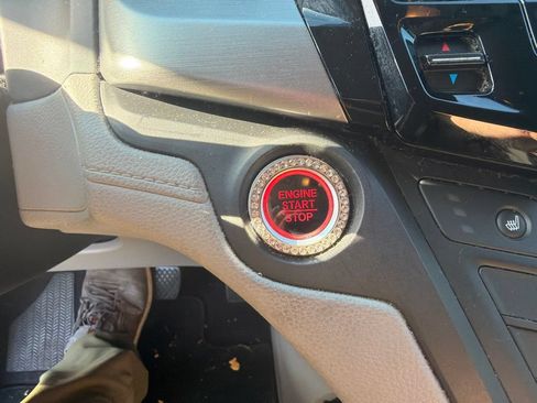 Used 2019 Honda Odyssey EX image 18