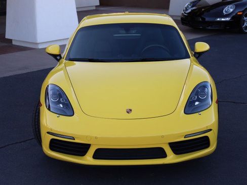 Used 2021 Porsche 718 Cayman image 8