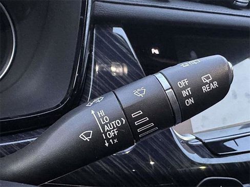 Used 2024 Cadillac XT6 Premium Luxury w/ LPO, Floor Liner Package image 28