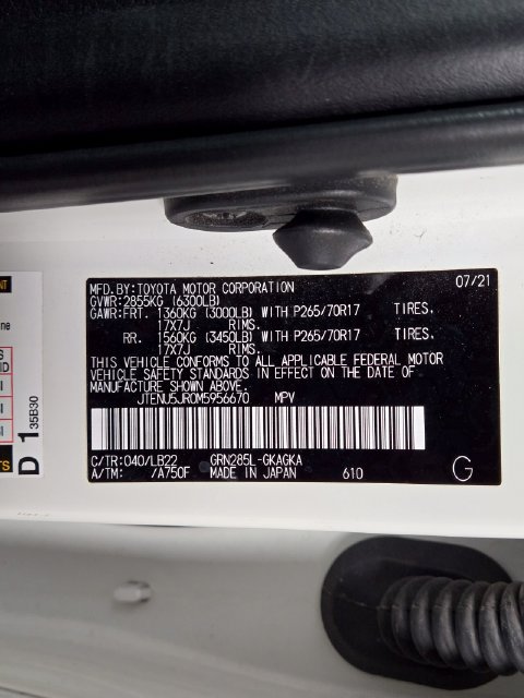 Used 2021 Toyota 4Runner SR5 Premium w/ Moonroof Package AWD/4WD image 30
