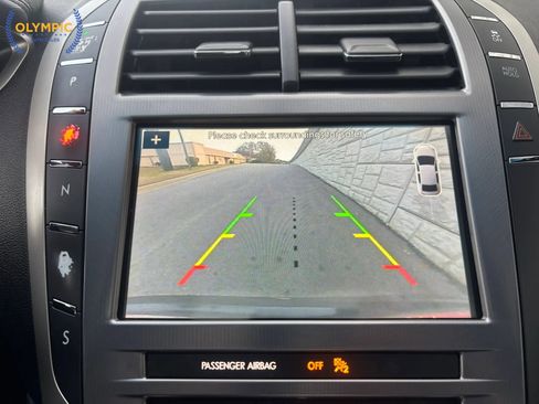 Used 2017 Lincoln MKZ Premiere image 24