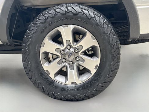 Used 2014 Ford F150 FX4 w/ Equipment Group 402A Luxury image 33