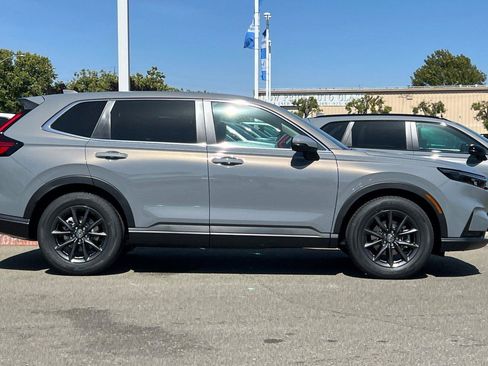 New 2026 Honda CR-V EX-L image 3