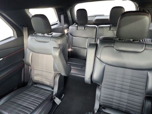 Certified 2025 Ford Explorer ST-Line AWD/4WD image 16