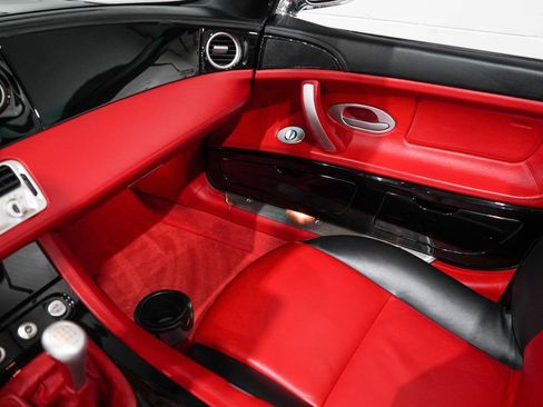 Used 2001 BMW Z8 image 14