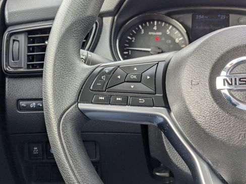 Certified 2020 Nissan Rogue Sport S image 17