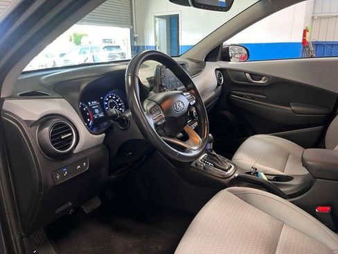 Used 2019 Hyundai Kona Limited FWD image 22