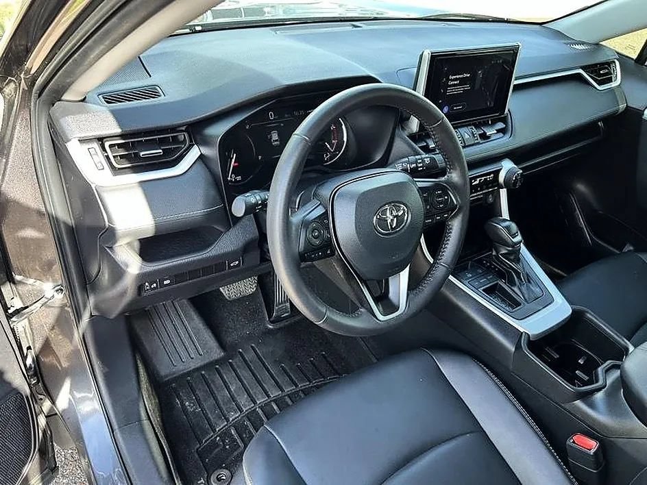 Used 2024 Toyota RAV4 XLE Premium FWD image 15