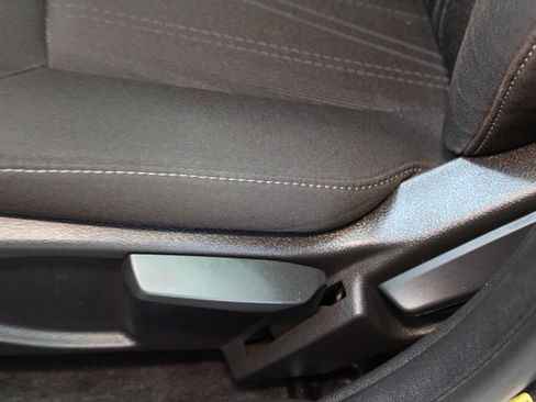 Used 2017 Ford Focus SE image 14