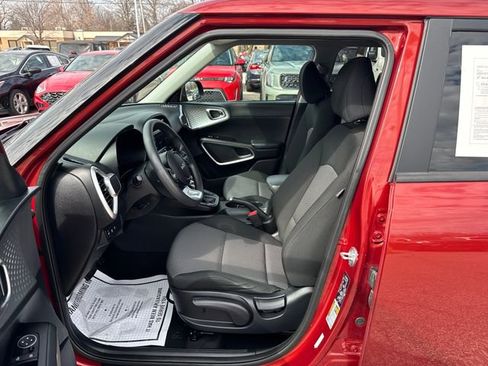 Certified 2023 Kia Soul LX image 17