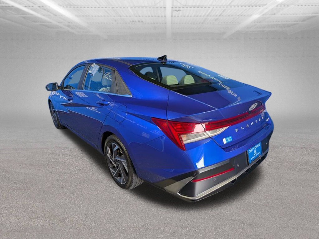 Used 2024 Hyundai Elantra Limited FWD image 7