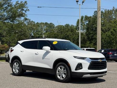 Used 2019 Chevrolet Blazer LT w/ Sound & Technology Package FWD image 7