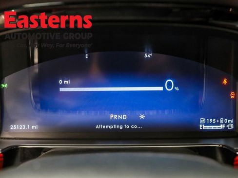 Used 2025 Lincoln Corsair Grand Touring w/ Towing Package image 18