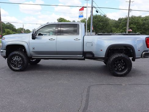 New 2026 Chevrolet Silverado 3500 LTZ w/ LTZ Plus Package AWD/4WD image 37