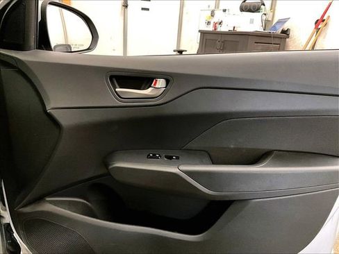 Used 2022 Hyundai Accent SEL FWD image 23