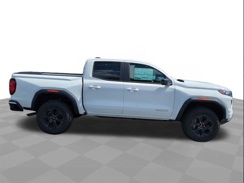 New 2025 GMC Canyon Elevation w/ Convenience Package image 11