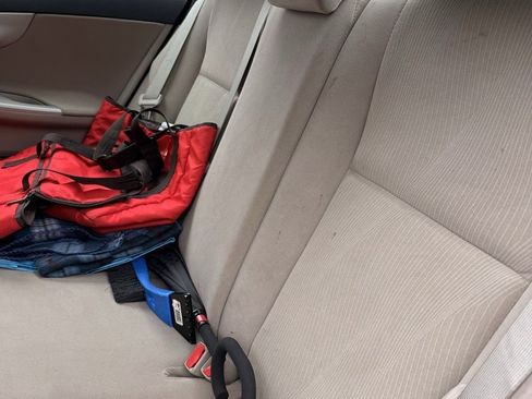 Used 2011 Toyota Corolla LE image 8