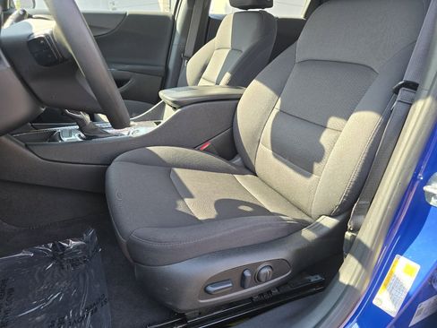 Used 2023 Chevrolet Malibu LT image 32