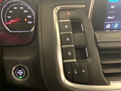 Used 2021 Chevrolet Tahoe Z71 w/ Rear Media and Nav Package image 31