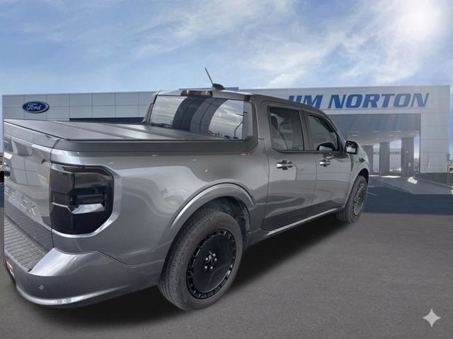 Used 2025 Ford Maverick Lobo AWD/4WD image 11