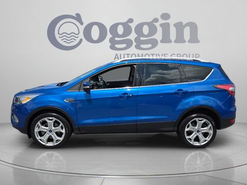 Used 2017 Ford Escape Titanium w/ Equipment Group 301A AWD/4WD image 2