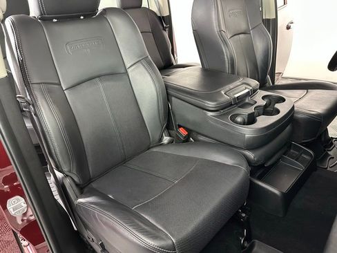 Used 2018 RAM 3500 Laramie image 30