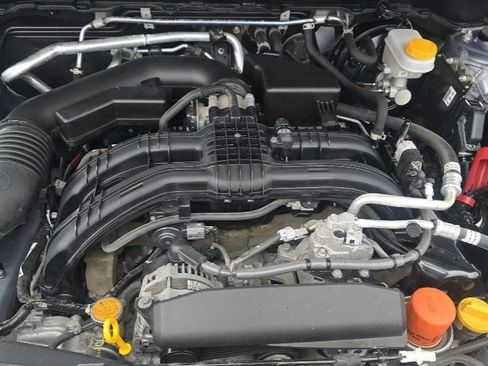 Used 2022 Subaru Crosstrek 2.0i Premium w/ Moonroof Package image 18