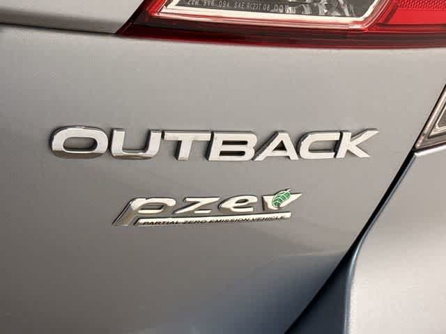 Used 2013 Subaru Outback 2.5i Premium AWD/4WD image 16