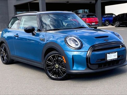 Certified 2024 MINI Cooper SE image 33