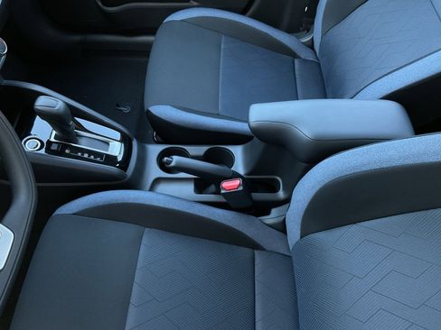 New 2025 Nissan Versa SV w/ Trunk Package image 31