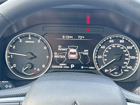 Used 2025 Mitsubishi Outlander ES FWD image 13
