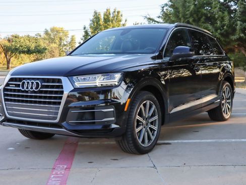 Used 2017 Audi Q7 3.0T Premium Plus w/ Premium Plus Package image 3